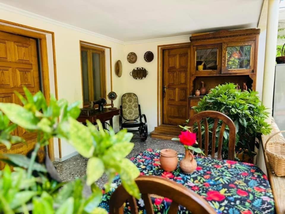 Home Inn-Guesthouse Lagodekhi Eksteriør bilde